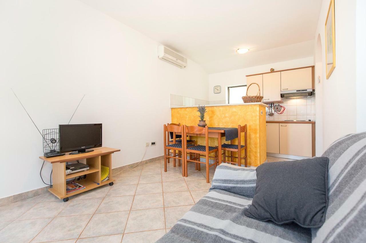 Apartment Ana Labin  Esterno foto